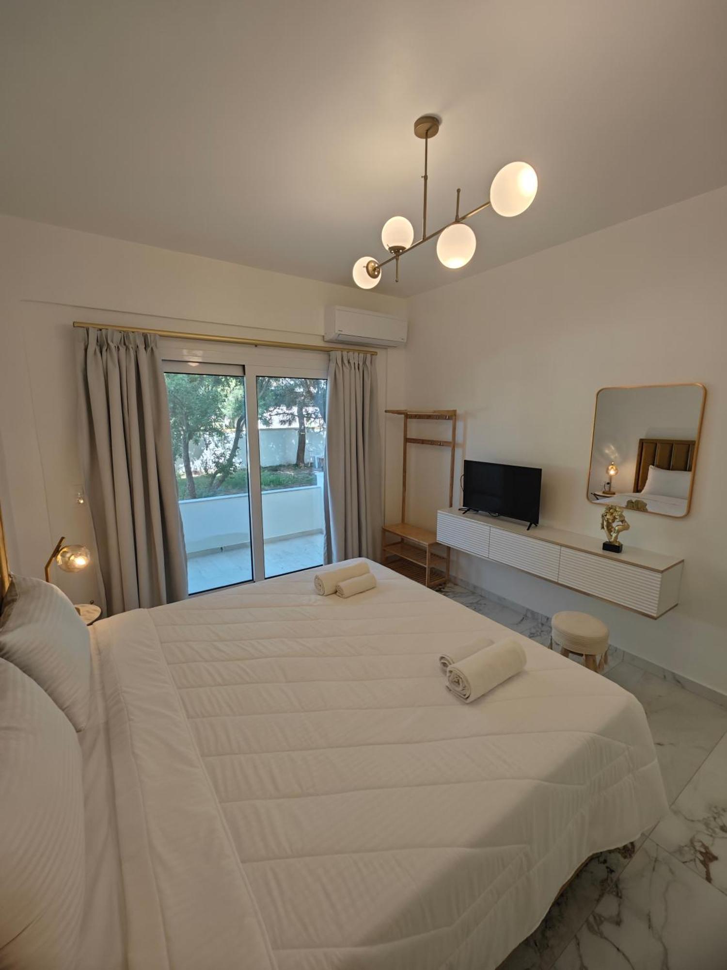 Natural Blue Suites Apartment